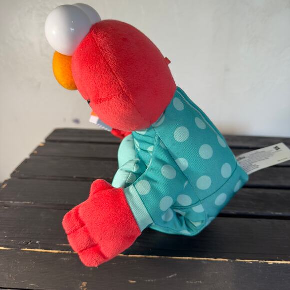 Sesame Street Talking Elmo Teaches Teeth Brushing-2019 - Picture 3 of 6